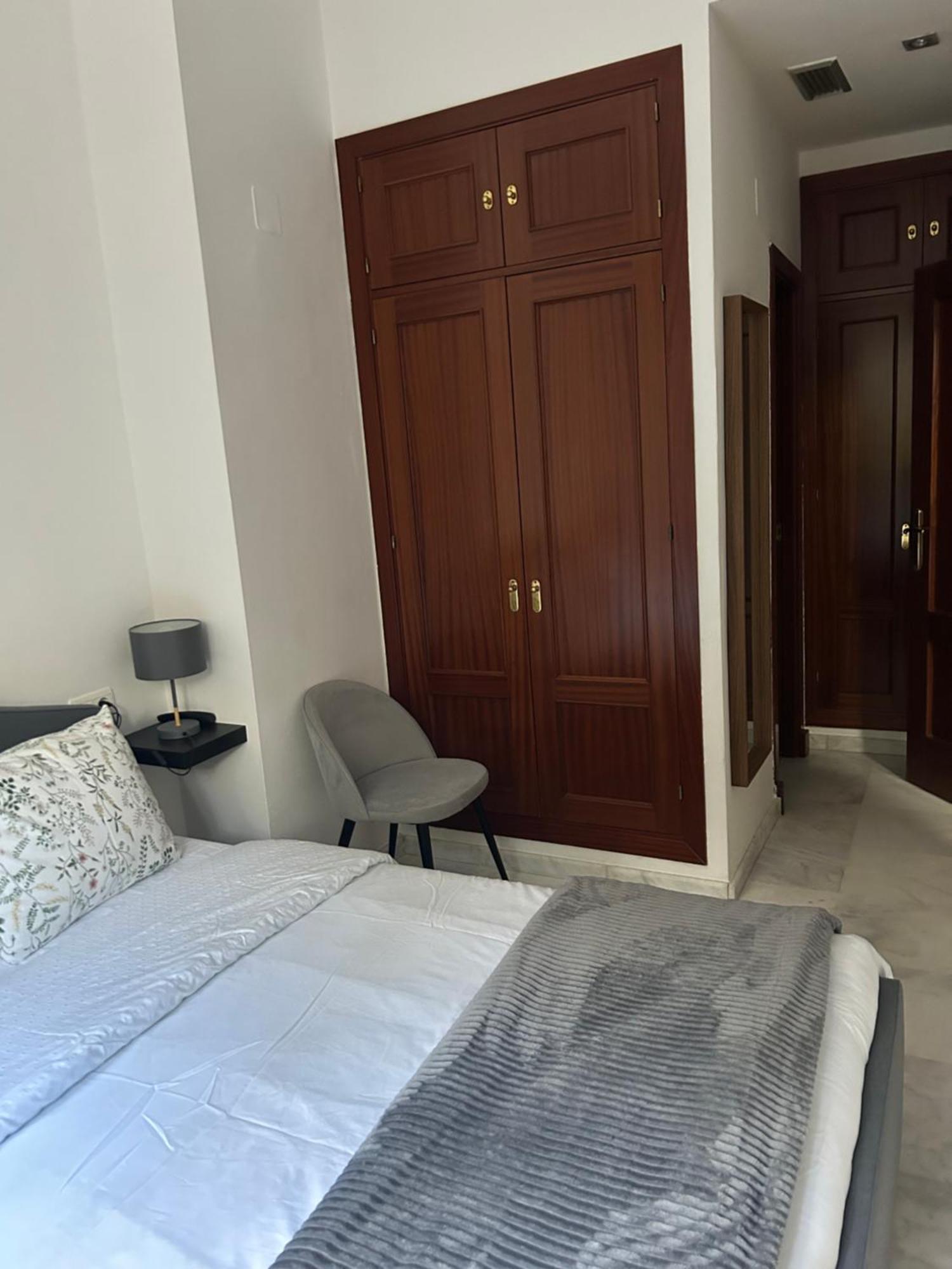 Apartamento Proximo Al Centro De 2 Dormitorios Con Piscina. Sevilla Exteriér fotografie