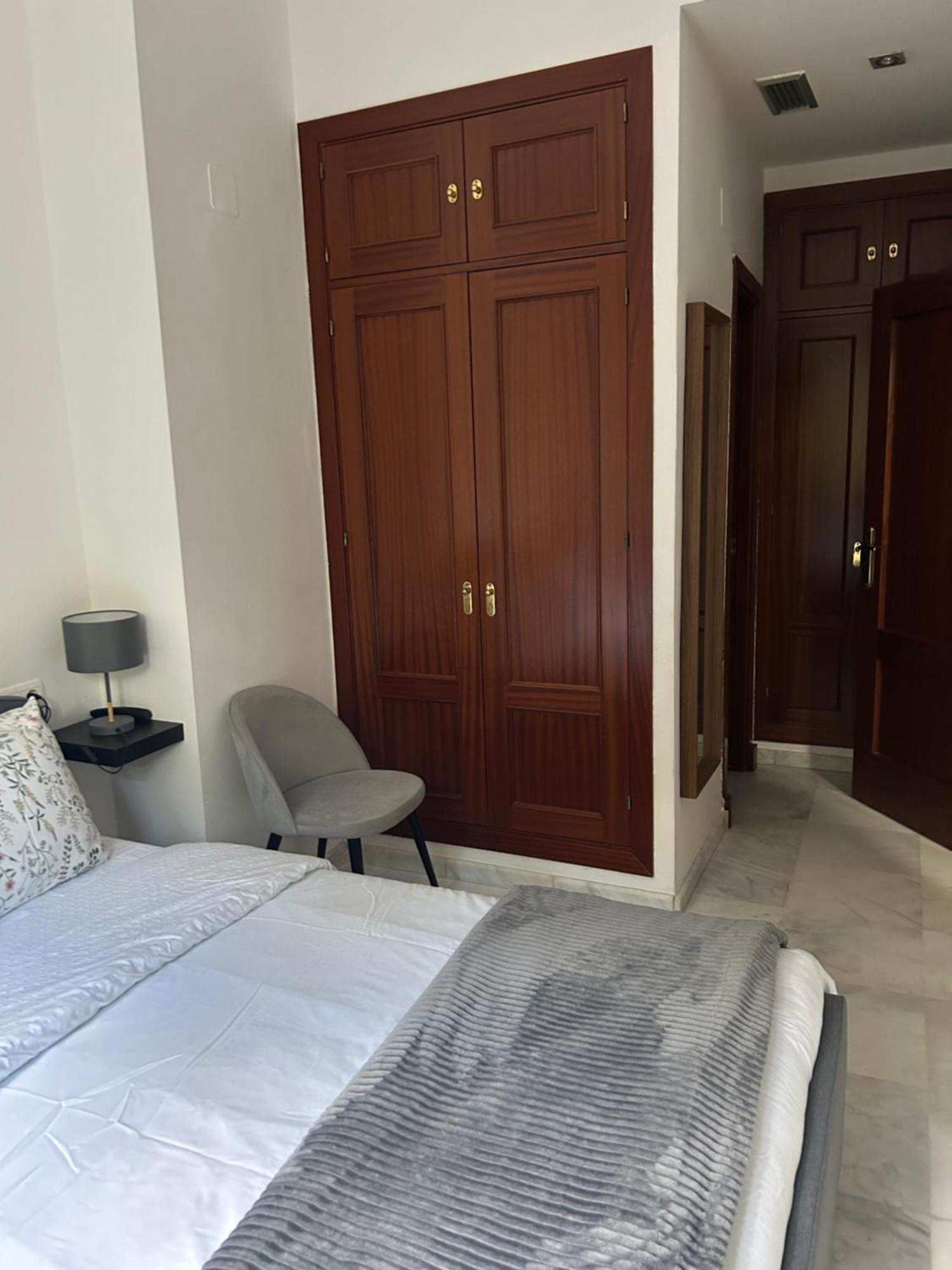 Apartamento Proximo Al Centro De 2 Dormitorios Con Piscina. Sevilla Exteriér fotografie